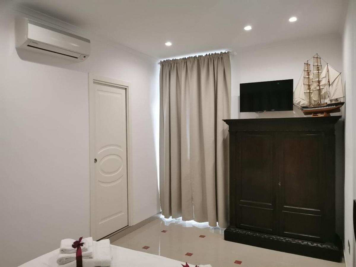 Le Stanze Di Eli E Gio Bed and Breakfast Castellammare di Stabia Exteriör bild